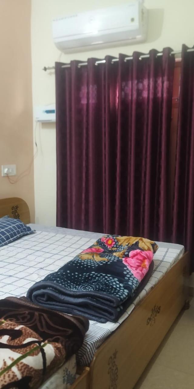 Anant Paying Guest House Ayodhya Luaran gambar